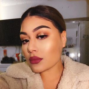 Meet your Posher, Gaby